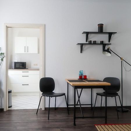 Alexxanders Apartments & Studios Кемниц Стая снимка
