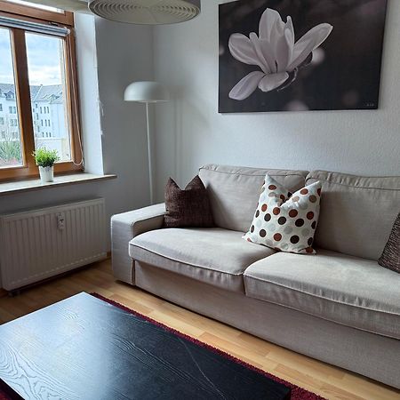 Alexxanders Apartments & Studios Кемниц Стая снимка