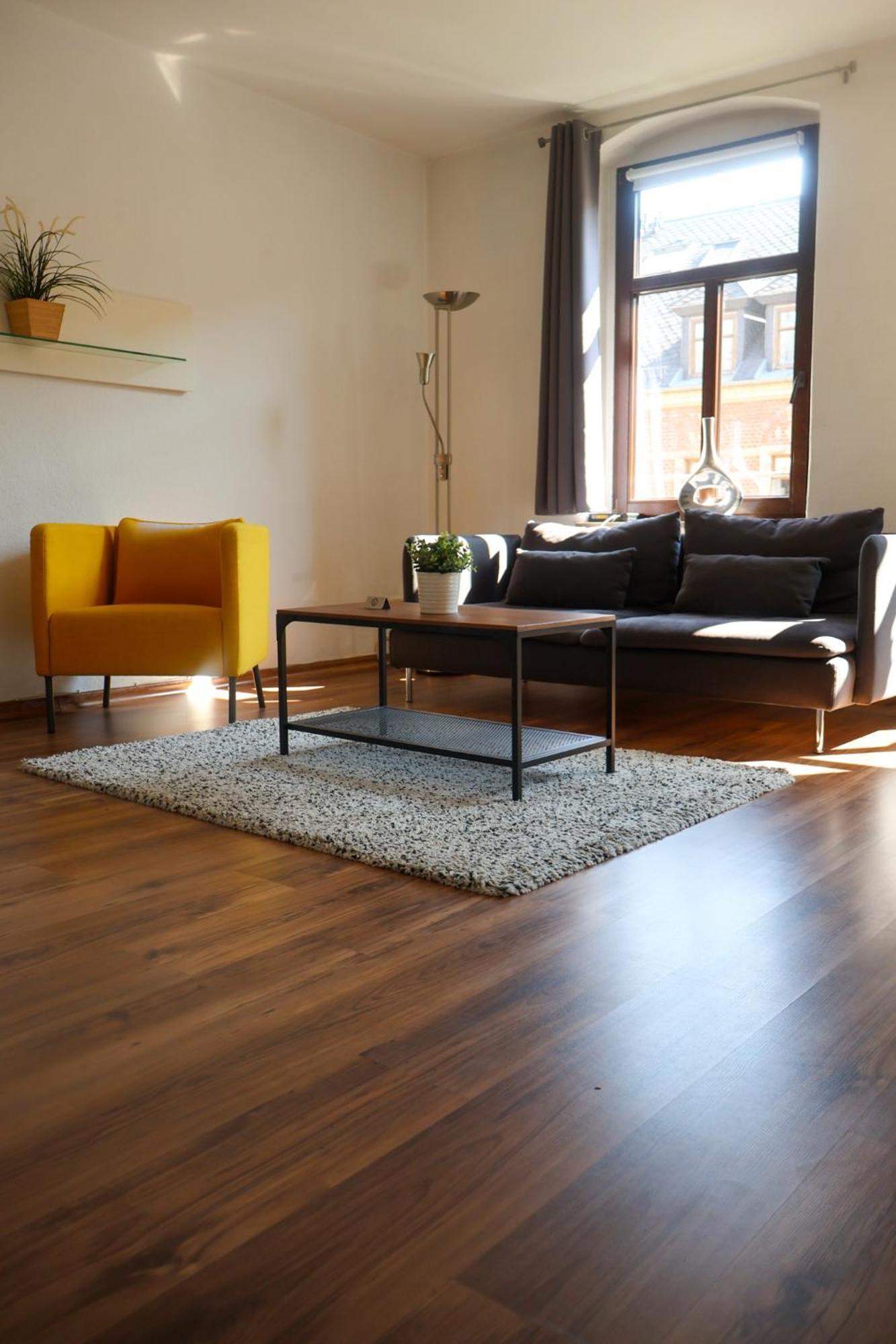 Alexxanders Apartments & Studios Кемниц Стая снимка